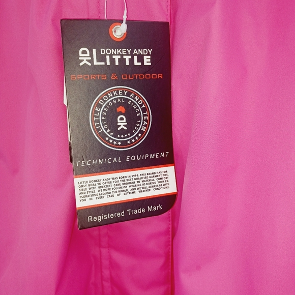 Women's Jacket - Picture 4 of 8